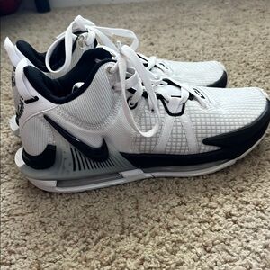 Nike Witness VII HC 22 Performance Basketball shoes